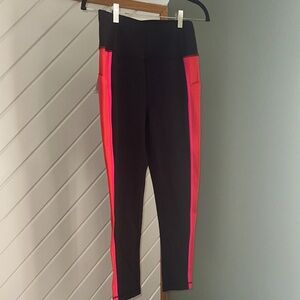 Talbots woman’s active leggings with Black and Pink Accents. Size small. NWT